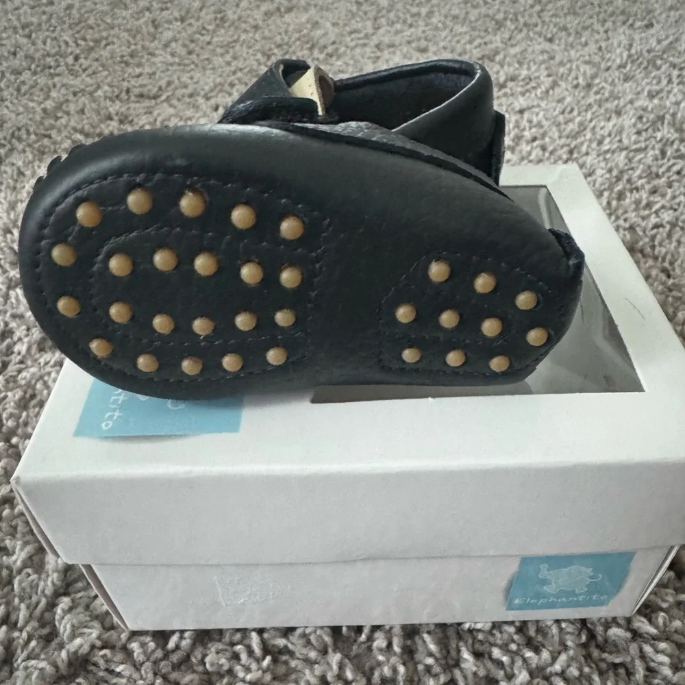 Elephantito Kids Moccasins in Navy and Cream